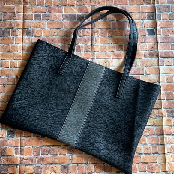 NWOT Vince Camuto Bag - Picture 4 of 8